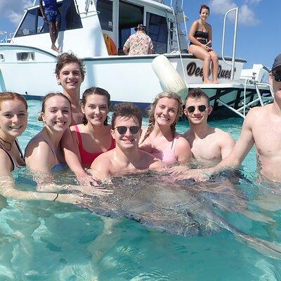 Grand Cayman Cruise: Starfish Point, Stingray City, Coral Garden