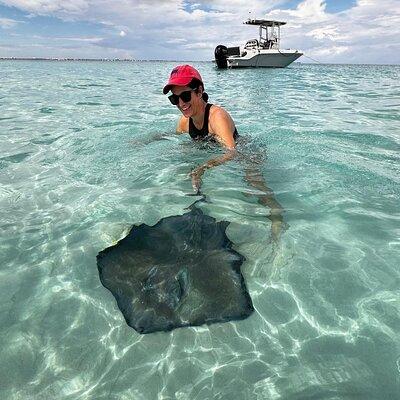 Stingray City and Snorkeling Private Charter
