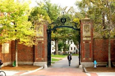 4 Beautiful College Campuses to Visit in Fall