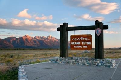 Road Trip Your Way Through Yellowstone and Grand Teton National Parks