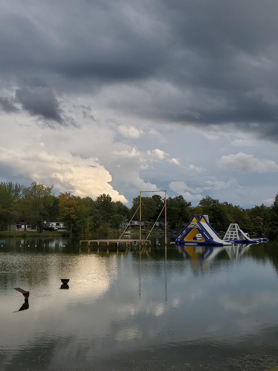 Twin Lakes Camping Resort