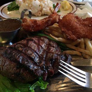 Louie's Steak & Seafood