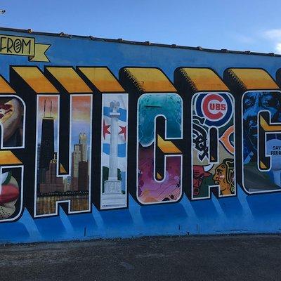Offbeat Street Art Tour of Chicago: Urban Graffiti, Art, and Murals