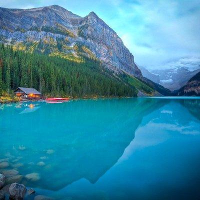 Mountain Lakes and Waterfalls - roundtrip from Banff