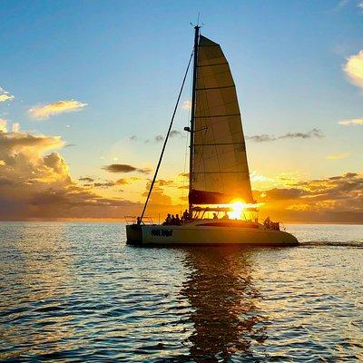 Sightseeing and Sunset Catamaran Sailing Excursion