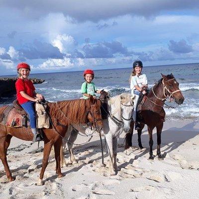 Aruba Countryside: Horseback Adventure to Urirama Cove