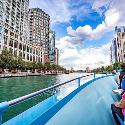 Best of Chicago Small-Group Tour with Skydeck and River Cruise