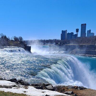 Niagara Falls Tour Includes Maid of the Mist & Cave of the Winds