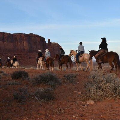 2 Hour Monument Valley Horseback Tour