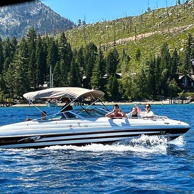 2 Hour Private Boat tour in the White Lightning up to 8 guests