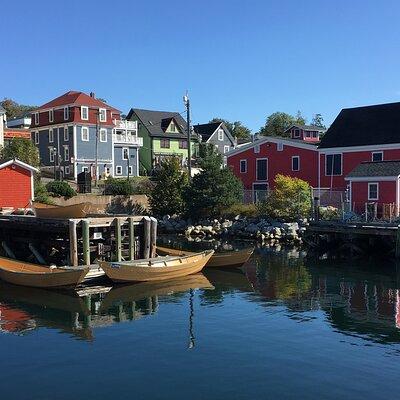 Peggy's Cove and Lunenburg Tour (small group)