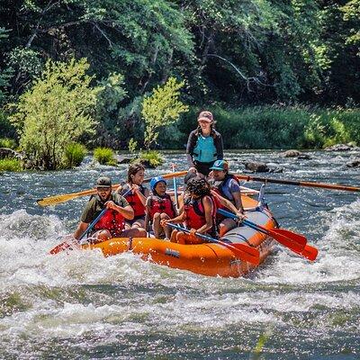 Full-Day Rogue River Hellgate Canyon Raft Tour