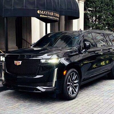 Private Transfer: Newark Airport EWR to New York by Luxury SUV