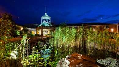 Best Western Plus Stoneridge Inn & Conference Centre