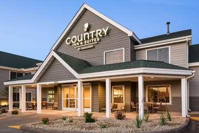 Country Inn & Suites by Radisson Chippewa Falls