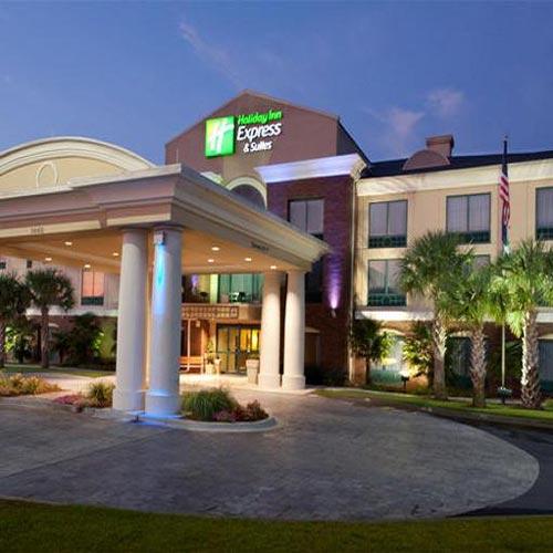 Holiday Inn Express & Suites Civic Center
