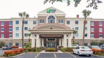 Holiday Inn Express Hotel & Suites St. Petersburg North
