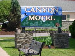 Canyon Motel