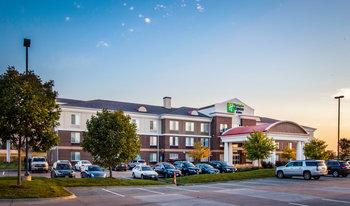Holiday Inn Express Altoona-Des Moines