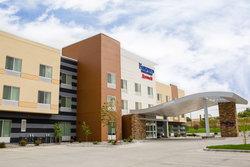 Fairfield Inn & Suites by Marriott Lincoln Airport Hotel