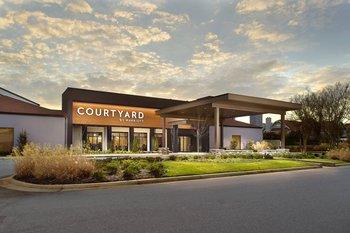 Courtyard by Marriott-Greenville Haywood Mall