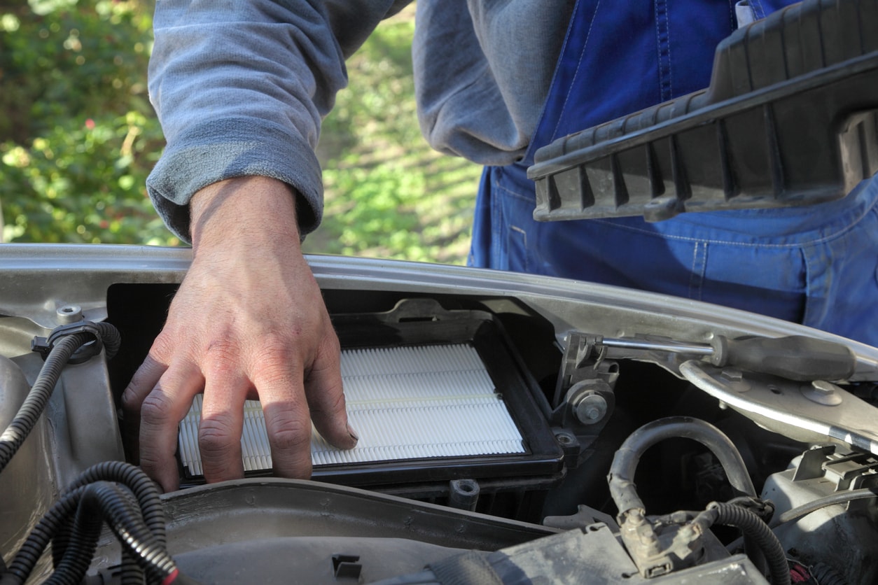 Car Air Filter Replace