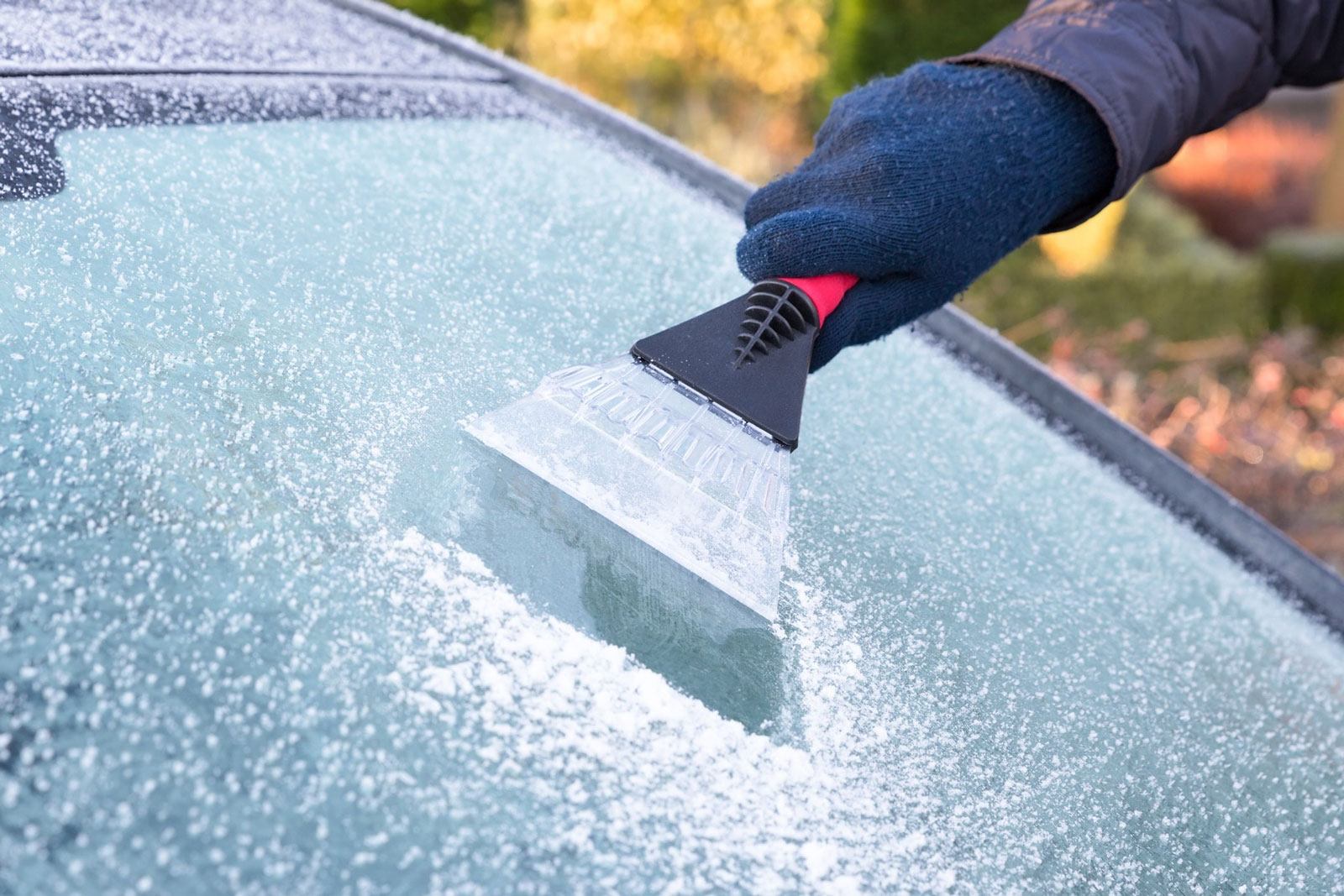 De-icing a car: the best tips & tricks