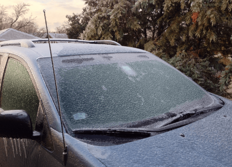 Frost: Get rid of ice and frost on a car windscreen with this