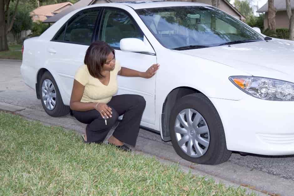 How to fix a flat tire: What to do if you have a flat and no spare