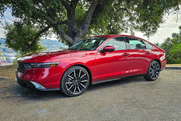 2023 Honda Accord Hybrid Touring.