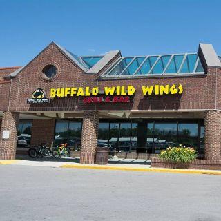 Buffalo Wild Wings - Willow Lake