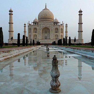 2-Day Tour to Taj Mahal and Agra from Bangalore with Both Side Commercial Flight