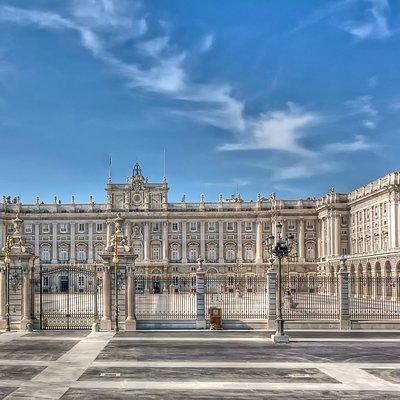 Skip the Line Royal Palace Madrid Exclusive Guided Tour
