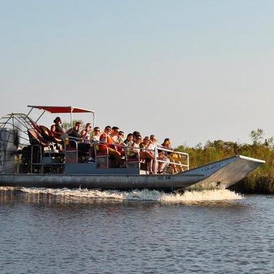Large Airboat Ride with Transportation from New Orleans