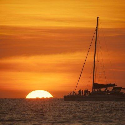 Marlin del Rey Catamaran Snorkel Sunset Cruise from Tamarindo or Playas del Coco