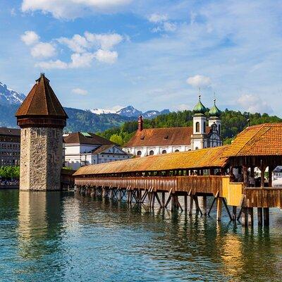 Luzern Elegance: Private City Walk and Lake Cruise from Basel