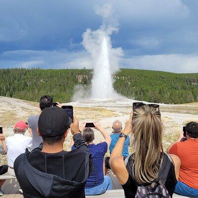2 Day 1 Night Yellowstone Adventure with Stay in the Park
