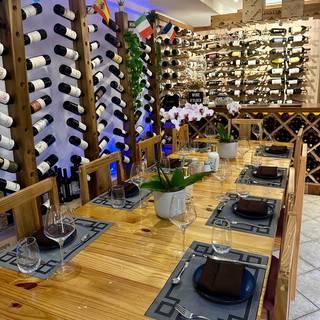 Kaboclo Wine & Steak House