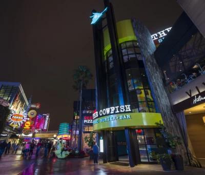 A Guide to Universal CityWalk in Orlando: Shopping, Dining, and Entertainment