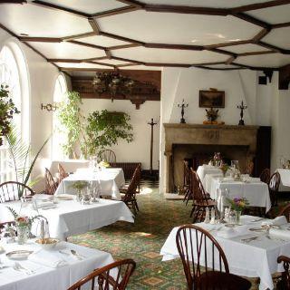 The Horned Dorset Inn