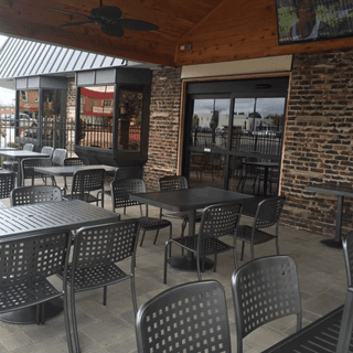 Fox's Restaurant and Pub - Oak Lawn