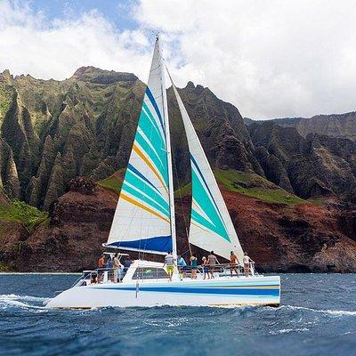 Na Pali Coast Kauai Snorkel and Sail