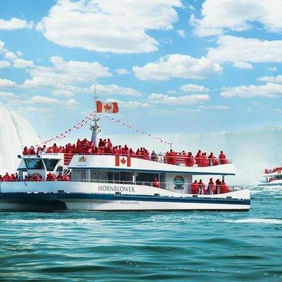 Half-Day Canadian Side Sightseeing Tour of Niagara Falls with Cruise & Lunch
