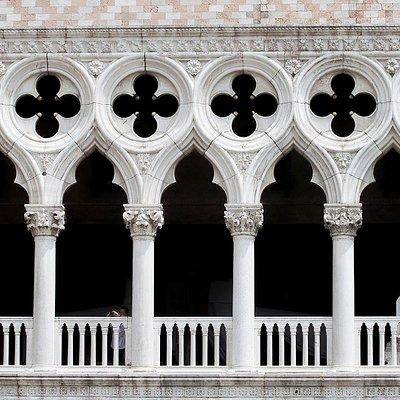 Tour of Venice in Doge's Palace and St Mark's Basilica 