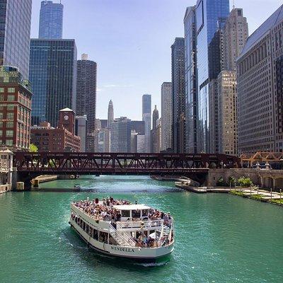 Chicago River 90-Minute History and Architecture Tour