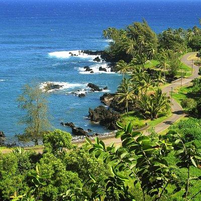 Road to Hana Tour with Lunch and Pickup
