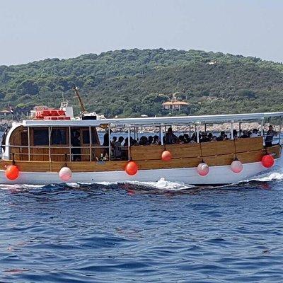 Elaphite Islands Cruise and Blue Cave Snorkeling Boat Tour from Dubrovnik