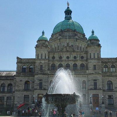 Enjoy A Private Tour of Beautiful Victoria!