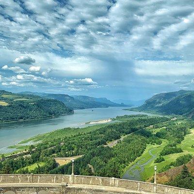 Morning Half-Day Multnomah Falls and Columbia River Gorge Waterfalls Tour from Portland