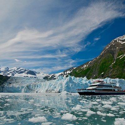 26 Glacier Cruise and Coach from Anchorage, AK